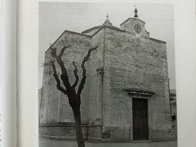 A proposito della chiesa. Fu realizzata nel 1846 anche se l�edificio eretto all�epoca non ebbe vita lunga: venne infatti abbattuto nel secolo scorso...